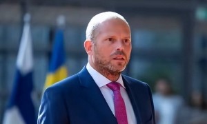 比利时防长叫嚣“抹掉莫斯科”，转眼就被打脸！俄核武回应：末日武器已亮剑