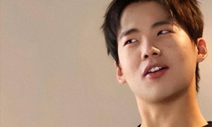 郭麒麟从德云社离开后,与亲妈一起生活,世上还是只有妈妈好